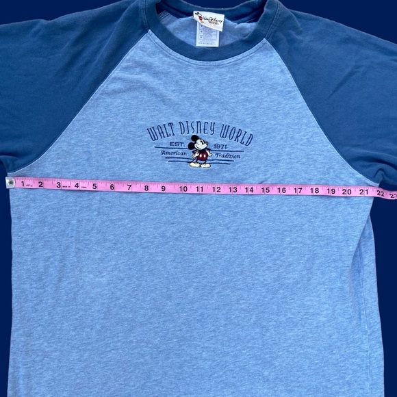 SOLD Vintage Walt Disney World Short Sleeve Tee (American Tradition) Size M - Picture 6 of 7